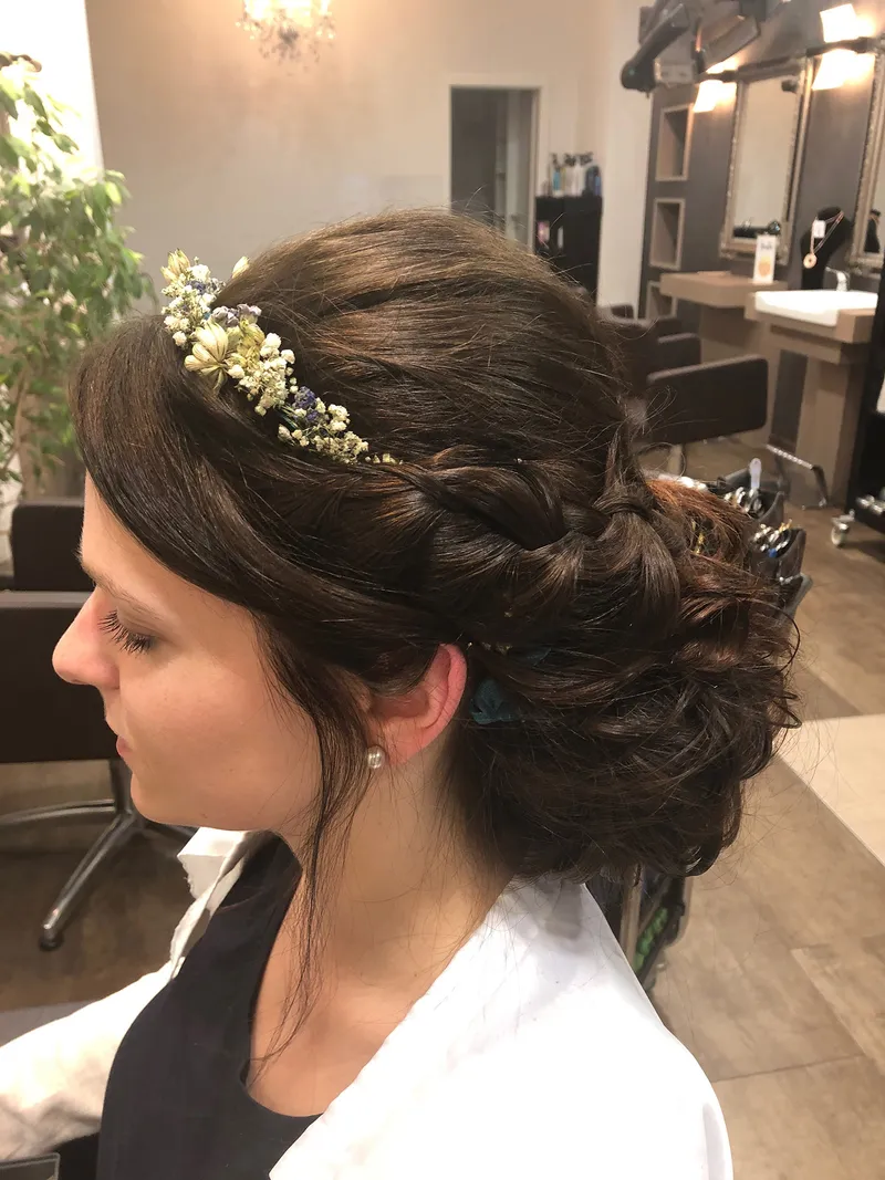 Brautfrisur aus dem Salon Mon Coiffeur, Arbeit 13