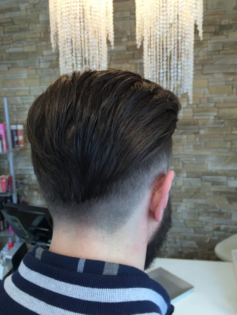 Arbeit aus dem Salon Mon Coiffeur, Nummer 25
