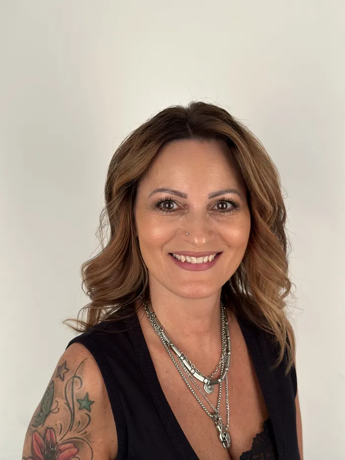Nicole B., Friseurin